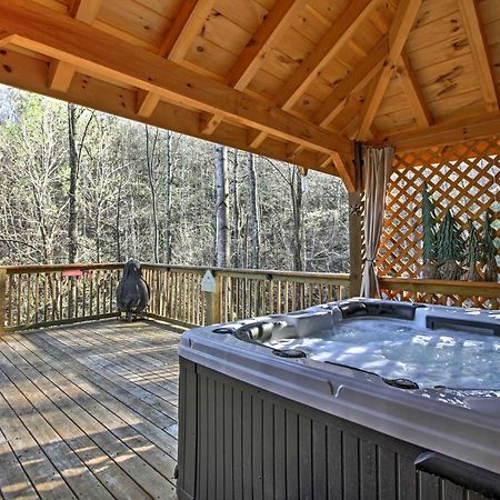 Tree Top Dream Cabin With Hot Tub In Gatlinburg! Villa Exterior foto