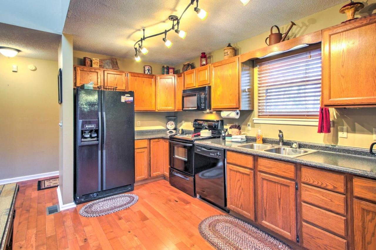 Tree Top Dream Cabin With Hot Tub In Gatlinburg! Villa Exterior foto